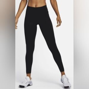 Nike One Luxe Tight - Small - Black